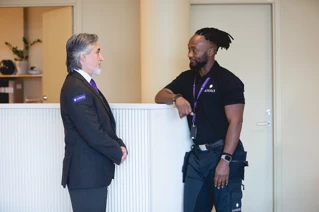 Väktarreceptionist och tekniker på Addici